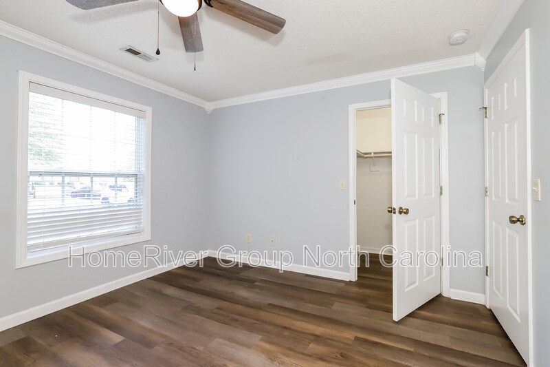 Building Photo - 802 Moultrie Ct