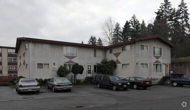 Building Photo - Lake City Trio