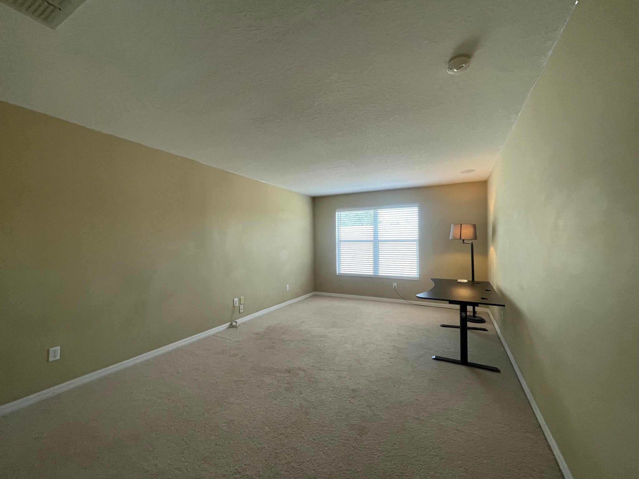 Building Photo - 9805 Portofino Dr