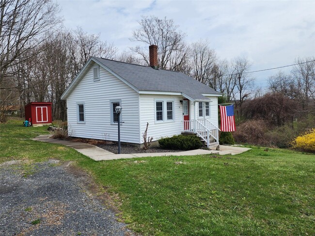 Building Photo - 600 Minisink Turnpike