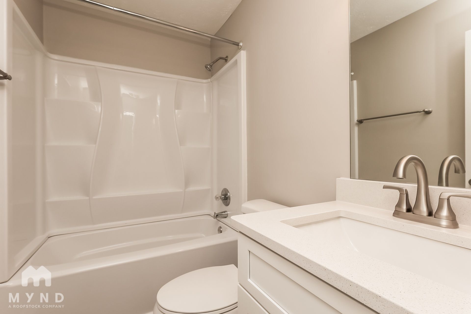 Building Photo - 4917 Hickory Woods E