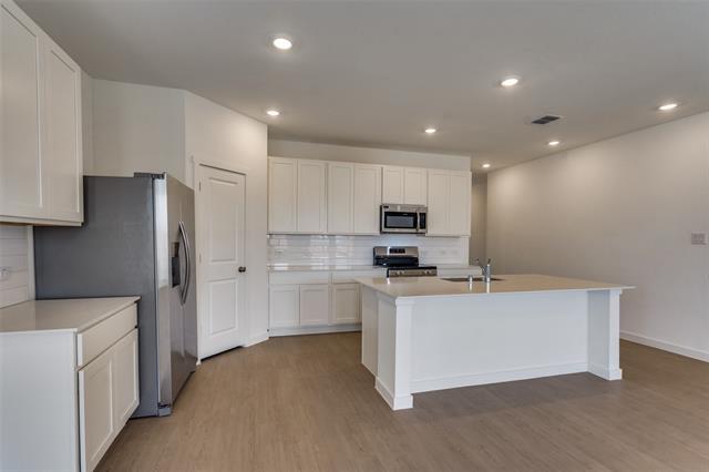 Building Photo - 6826 Welsh Dr