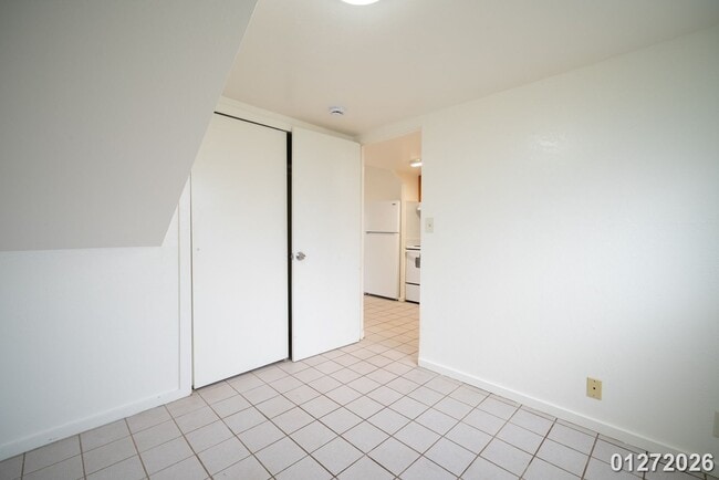 Building Photo - $2,200 /  2 Bed/ 1 Bath Spacious Duplex Centrally Located in Pearl City (Waiawa)