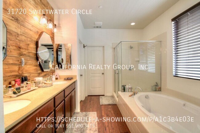 Building Photo - 31720 Sweetwater Cir