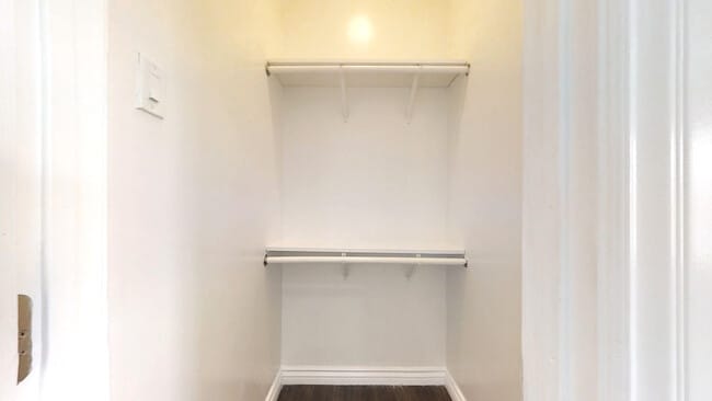 Building Photo - Heliotrope Apartments