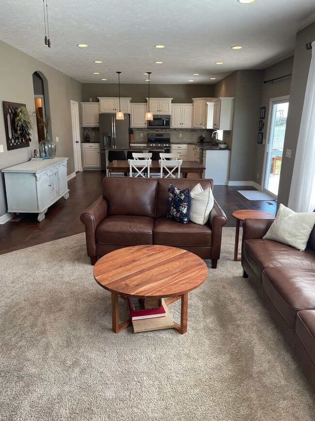 Building Photo - Home for Rent Papillion
