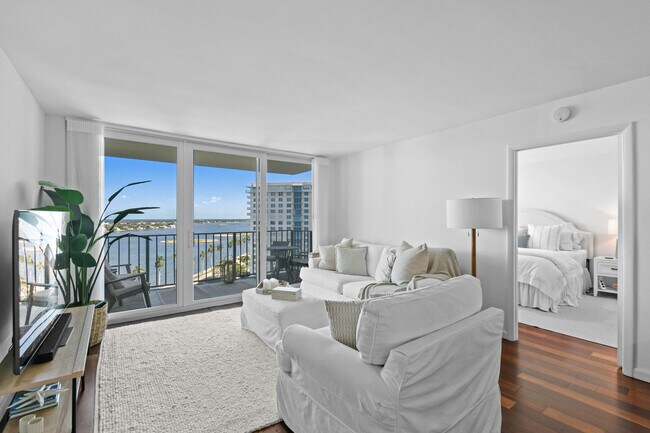 Building Photo - 1701 S Flagler Dr
