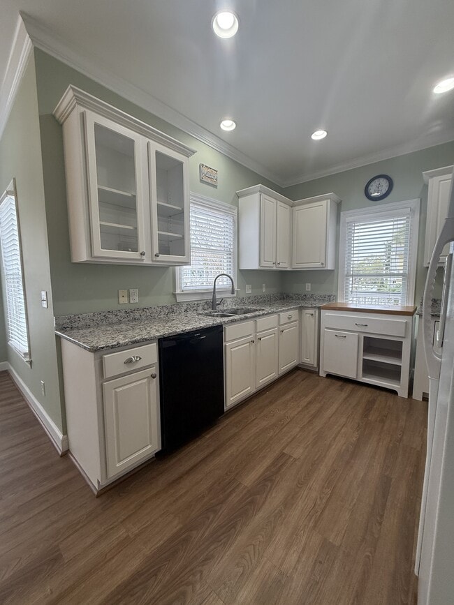 Building Photo - 101 Patrick Dr