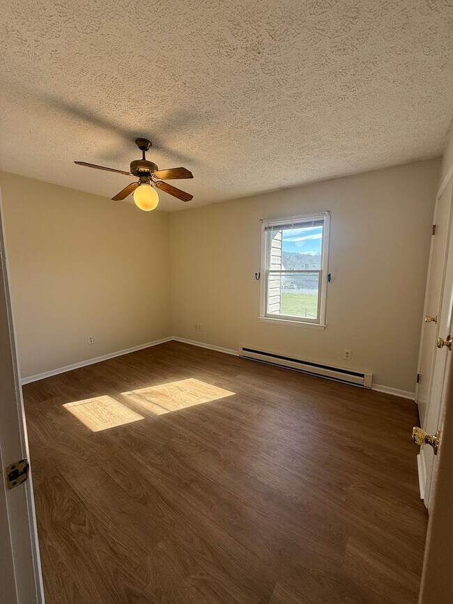 Building Photo - power260