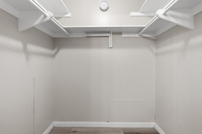 Building Photo - 4174 Genesee Ave