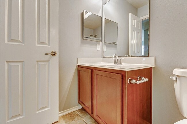 Building Photo - 24522 Folkstone Cir