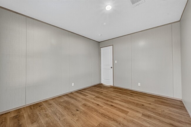 Building Photo - 1115 1 Oak Chase Rd