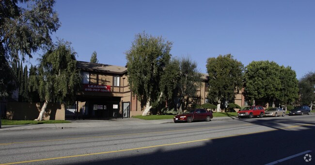 Primary Photo - Fulton Village Apartments