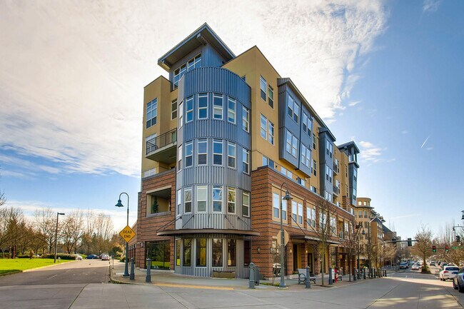 Building Photo - 7800 Plaza Condominiums ~ Mercer Island