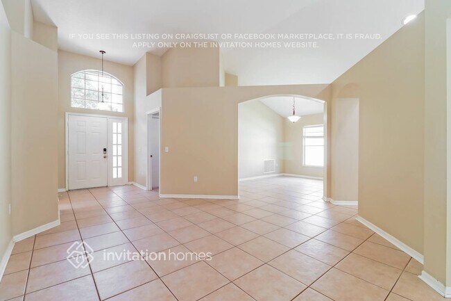 Building Photo - 8944 Southbay Dr