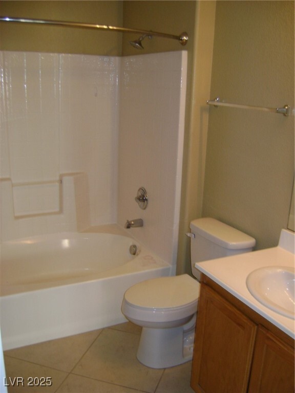 Building Photo - 5855 Valley Dr