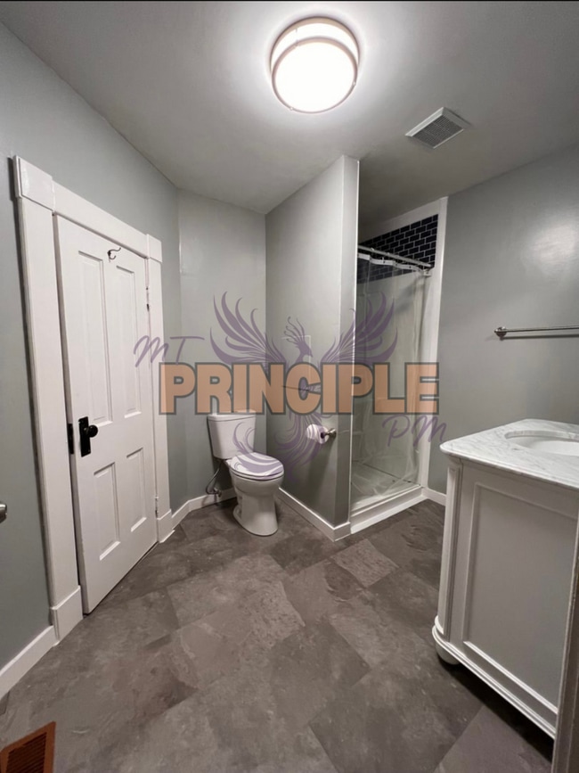 Building Photo - West Granite Street Uptown House