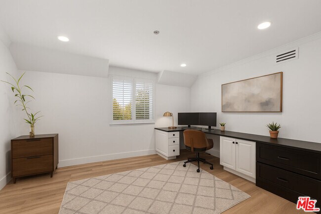 Building Photo - 4815 Adele Ct