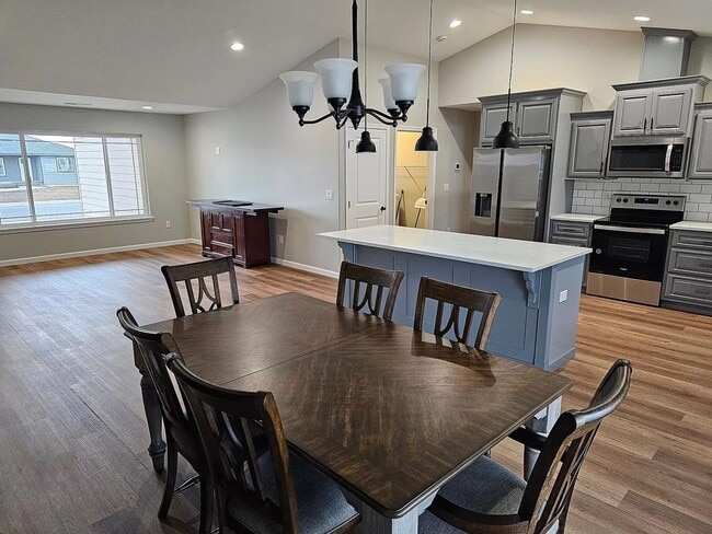 Building Photo - Modern Open Living in Ephrata