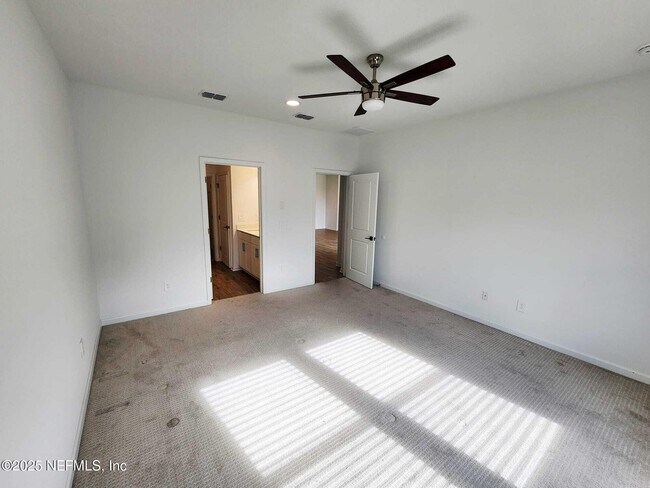 Building Photo - 577 Archstone Wy