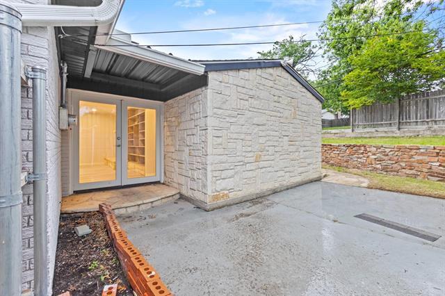 Building Photo - 2909 Conejos Dr