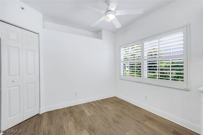 Building Photo - 6812 Satinleaf Rd S