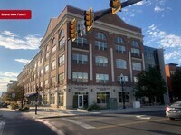 Building Photo - Stunning Down Town Condo in Secure Building