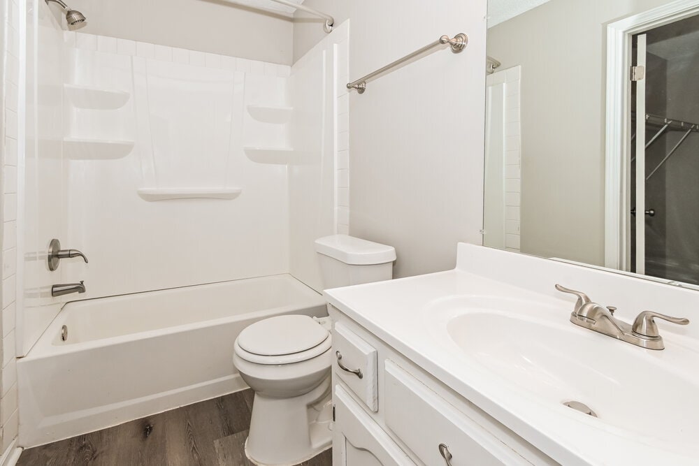 Building Photo - 7550 Roundleaf Dr