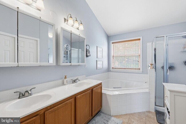 Building Photo - 43333 Wintersrun Ct