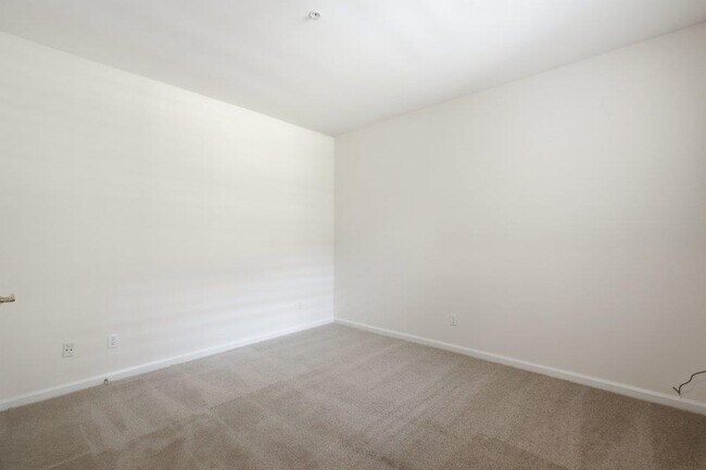 Building Photo - 880 Meridian Bay Ln