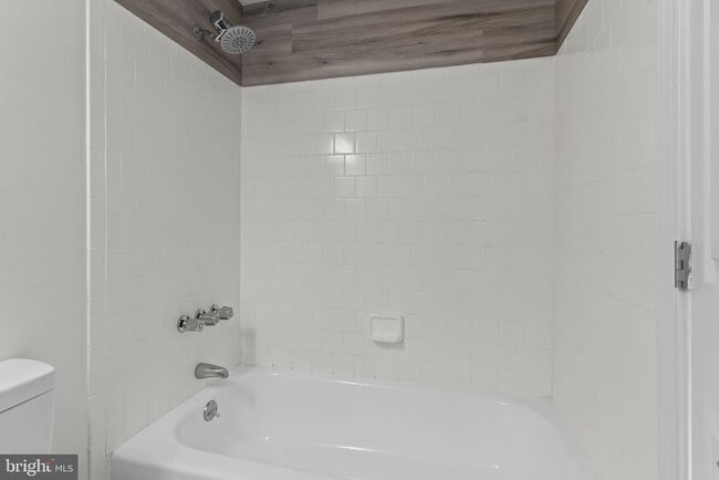 Building Photo - 4817 Kingfisher Ct