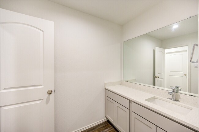 Building Photo - 5406 Castlebury Meadows Dr