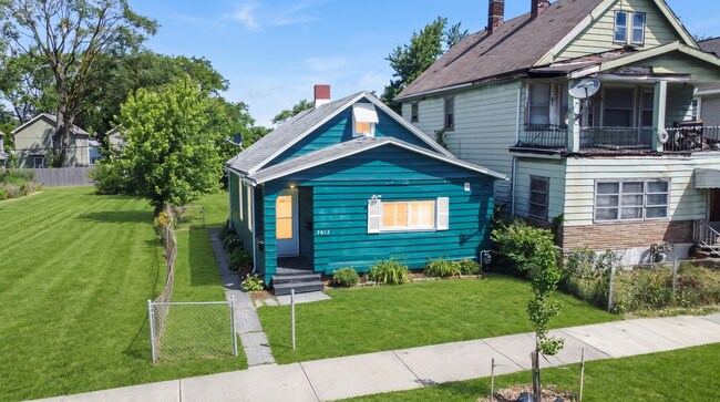 Building Photo - 7612 Colgate Ave