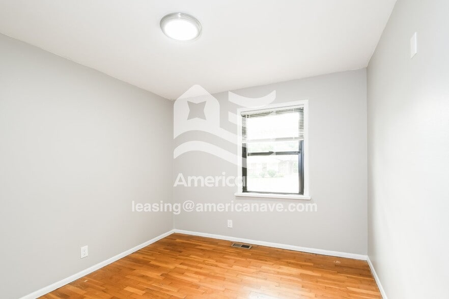 Building Photo - 2639 Freemantle Dr