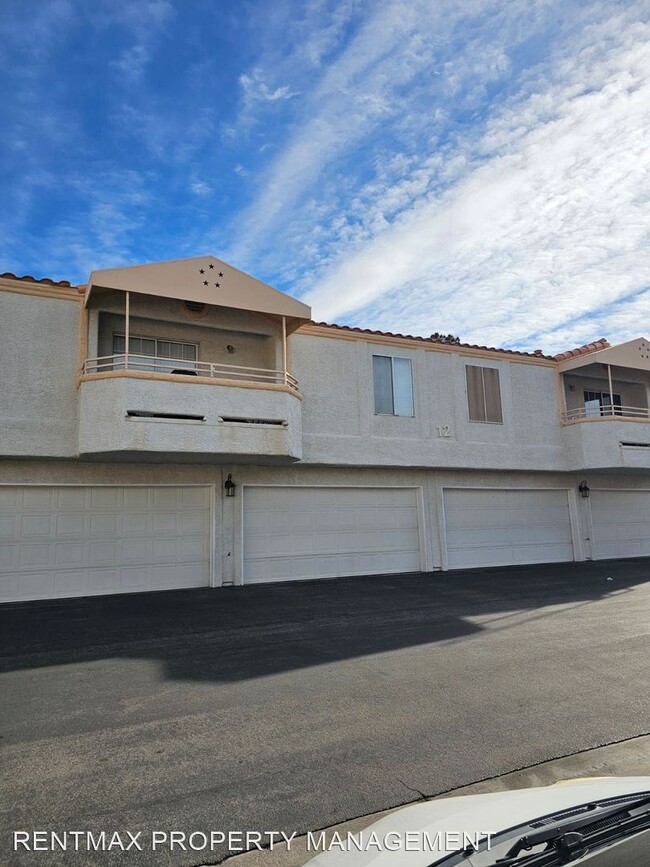 Primary Photo - 3 br, 2 bath House - 8452 BOSECK DR #263