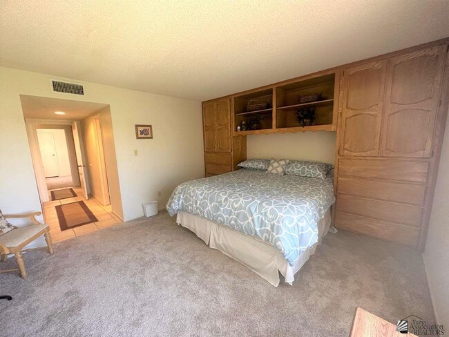 Building Photo - 12495 E Del Rey Dr