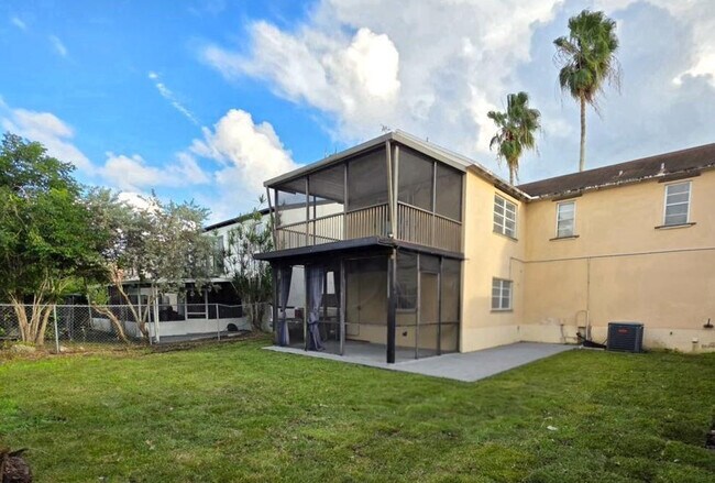 Building Photo - 11951 SW 271st Terrace