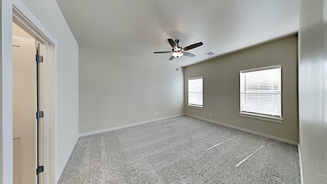 Building Photo - A Nice 3 Bedroom 2.5 Bathroom Custom Home ...