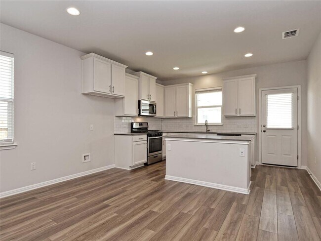 Building Photo - 6402 Arden Fls Dr