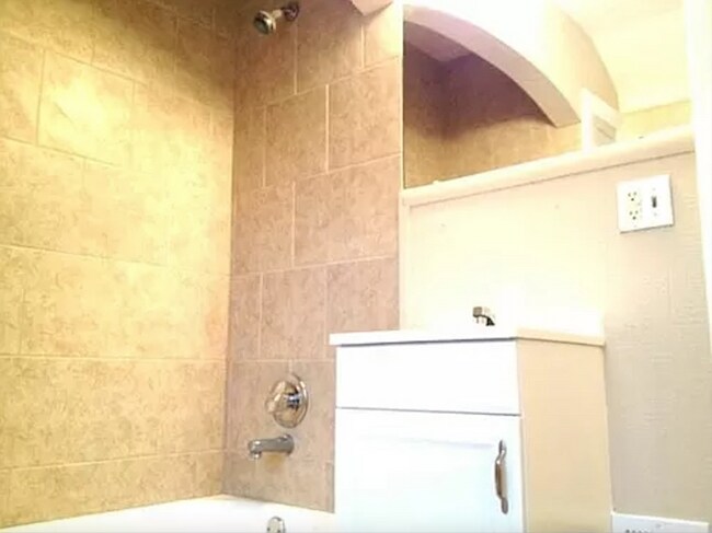 Building Photo - 3934 Wallwerth Dr