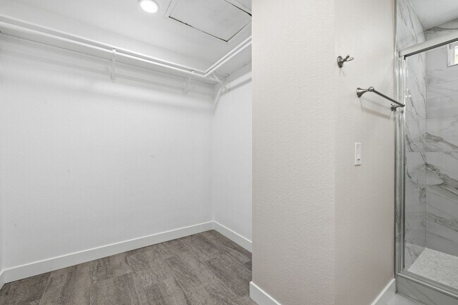 Building Photo - 4153 Golden Star Ct