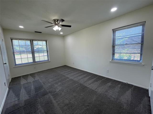 Building Photo - 2612 Avenida Loop