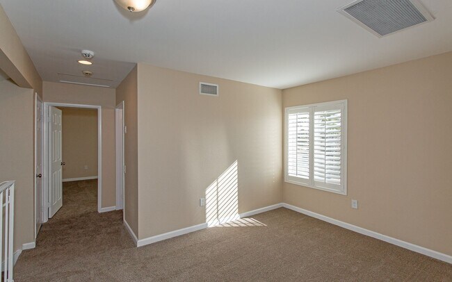 Building Photo - Wonderful 4 bedroom home in San Marcos!