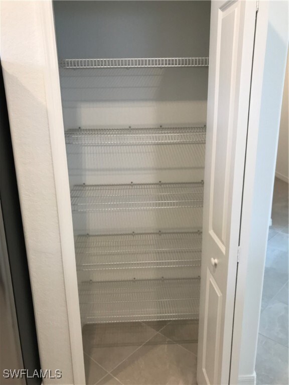 Building Photo - 2016 Vermont Ln