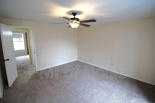 Building Photo - 6236 Coach Royale Ln