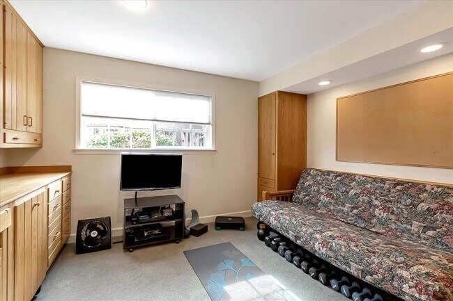 Building Photo - Executive Oasis l Huge Lot with Lush Green...