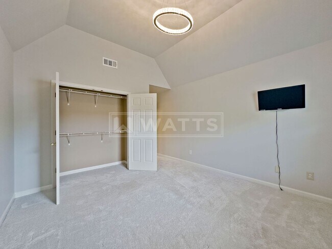 Building Photo - 2080 Stone Brook Dr