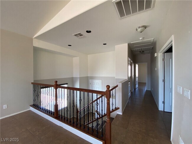Building Photo - 11294 Star Lily St