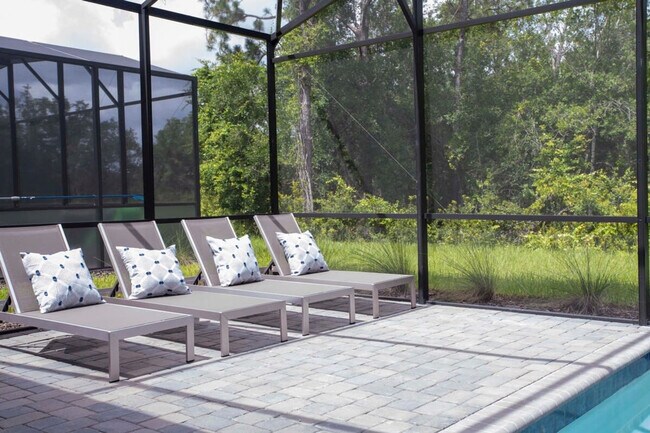 Building Photo - 2713 Bookmark Dr