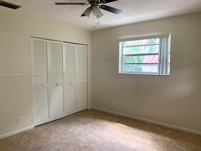 Building Photo - 2526 Taylor St